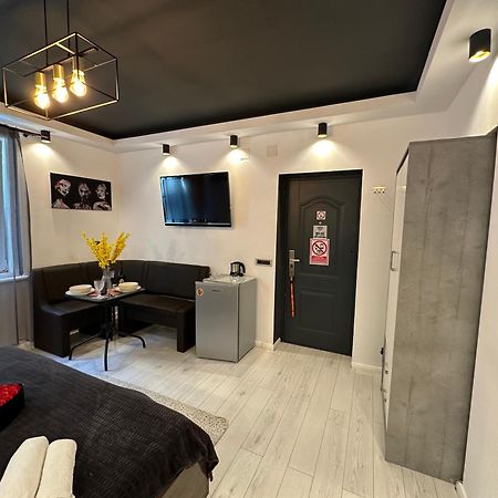 The Fame - Modern Studio In Top Location & Parking Apartment Craiova Exterior photo